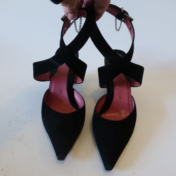 Bisou Bisou Shoes - BISOU BISOU COLLECTION BLACK SUEDE WEDGE HEELS 6 *